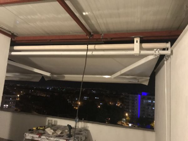 Karsıyaka klasik tente apartman Teras 